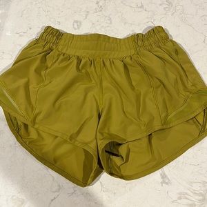 Lululemon Hotty Hot LR 2.5